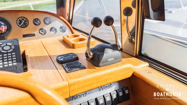 Nord West 390 Flybridge
