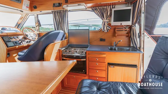 Nord West 390 Flybridge