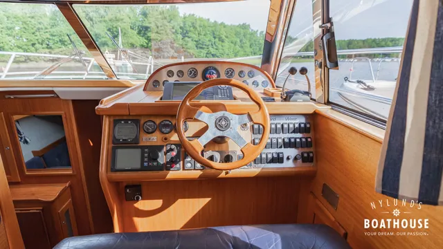 Nord West 390 Flybridge