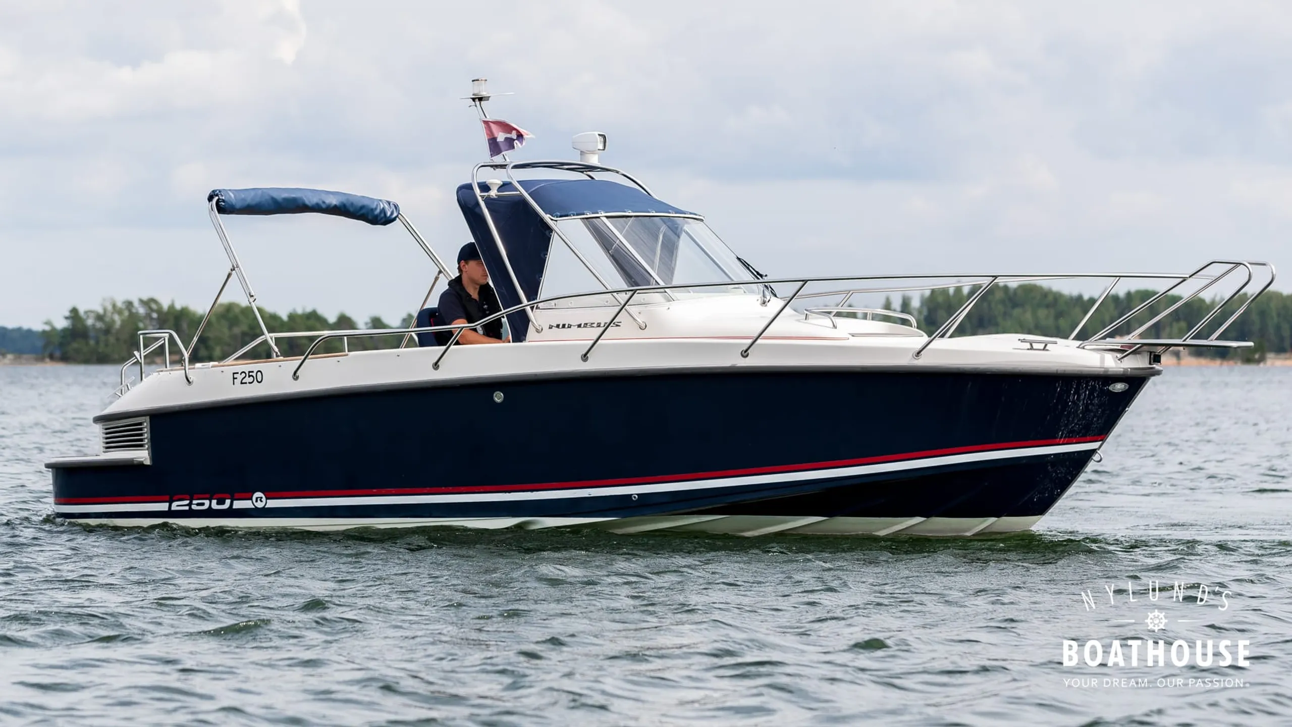 Nimbus 250 Nova R - Image 11