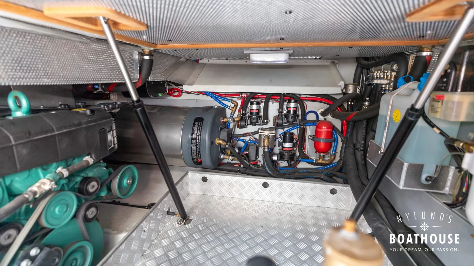 Nord West 420 Flybridge - Image 28