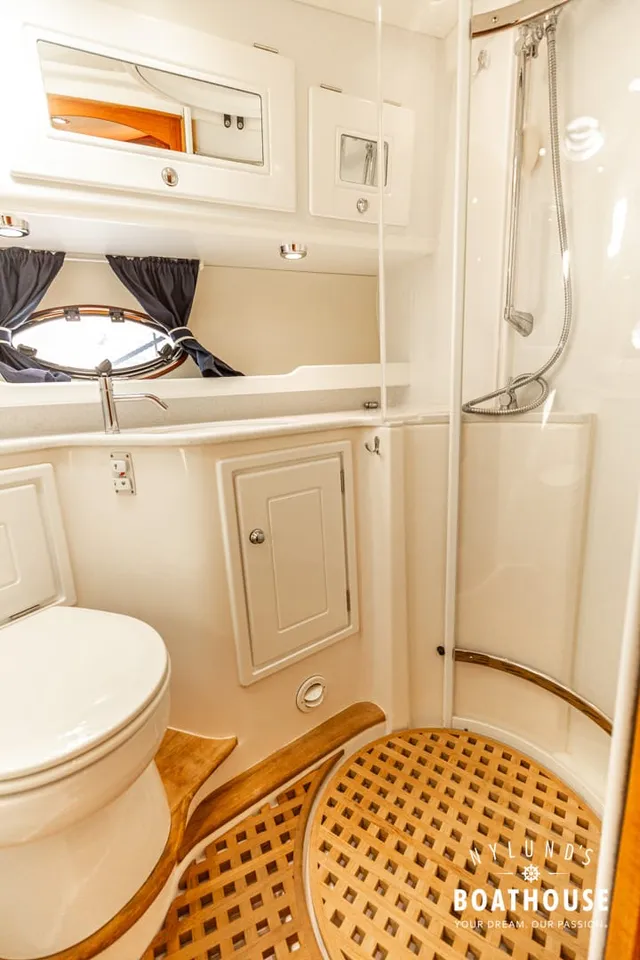 Nord West 420 Flybridge — Interior
