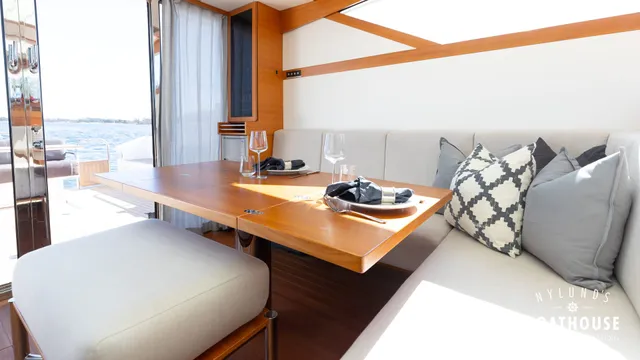 Delta  54 IPS Carbon