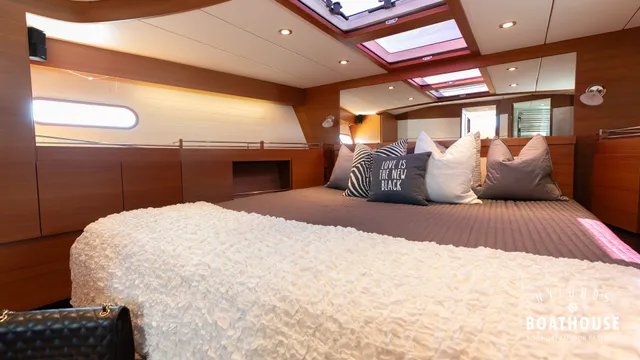 Delta  54 IPS Carbon