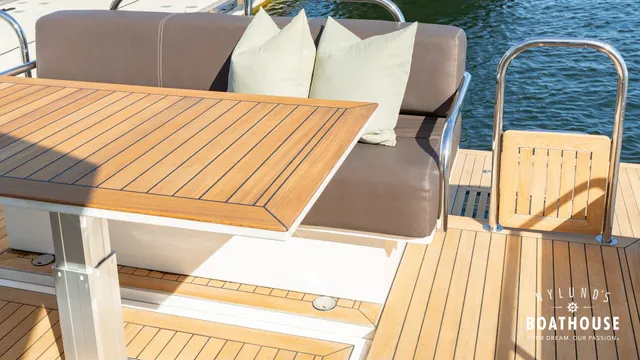 Delta  54 IPS Carbon