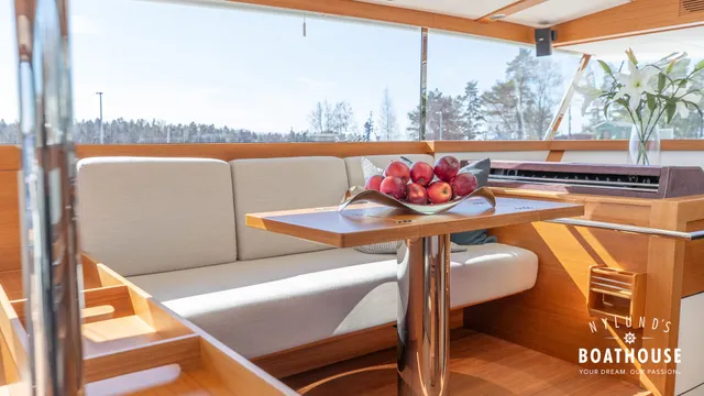 Delta  54 IPS Carbon