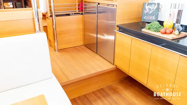 Delta  54 IPS Carbon