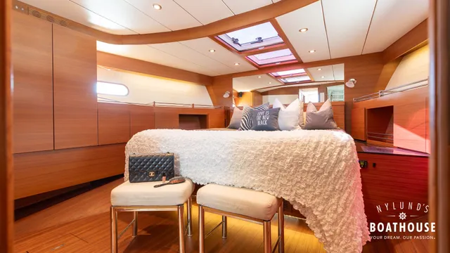 Delta  54 IPS Carbon