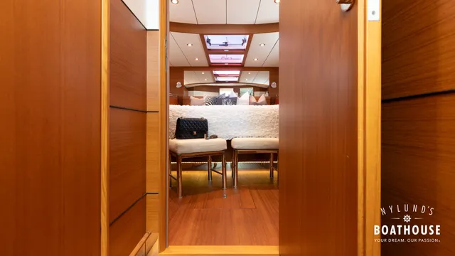 Delta  54 IPS Carbon