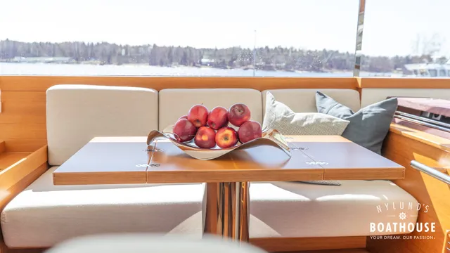 Delta  54 IPS Carbon