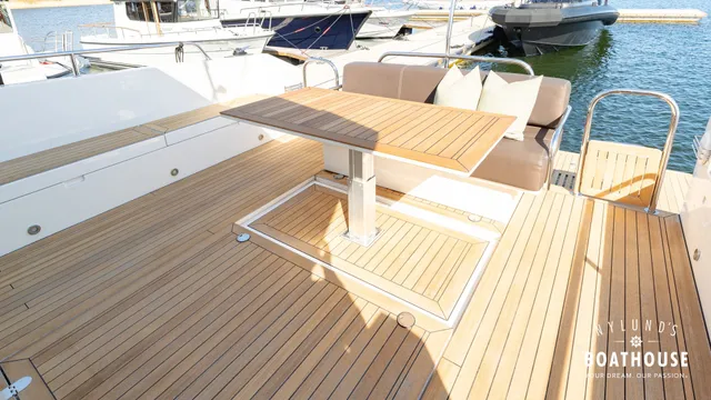 Delta  54 IPS Carbon