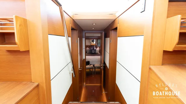 Delta  54 IPS Carbon