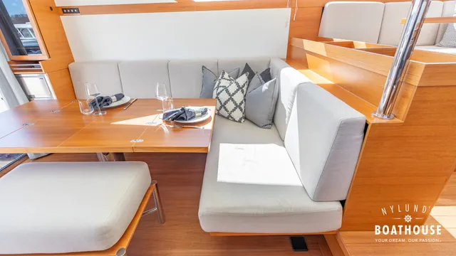 Delta  54 IPS Carbon