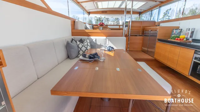 Delta  54 IPS Carbon