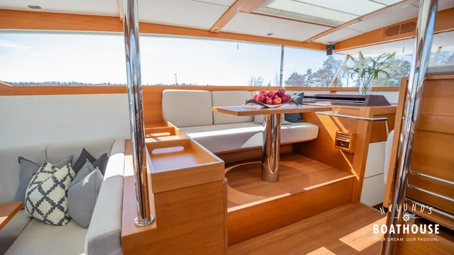 Delta  54 IPS Carbon