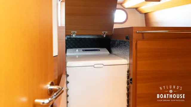 Delta  54 IPS Carbon