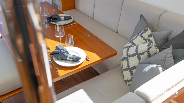 Delta  54 IPS Carbon