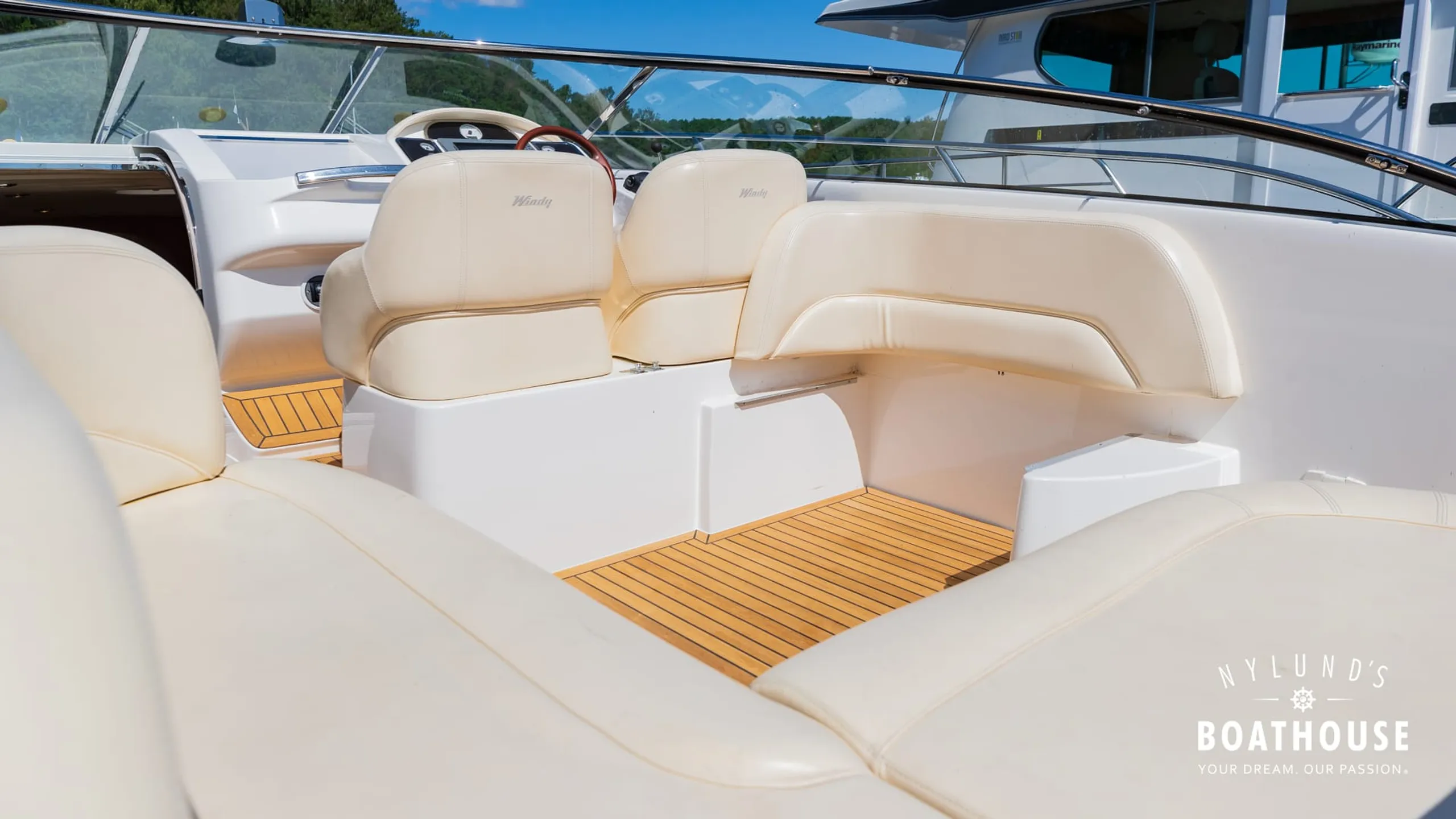 Windy 32 GT - Image 23