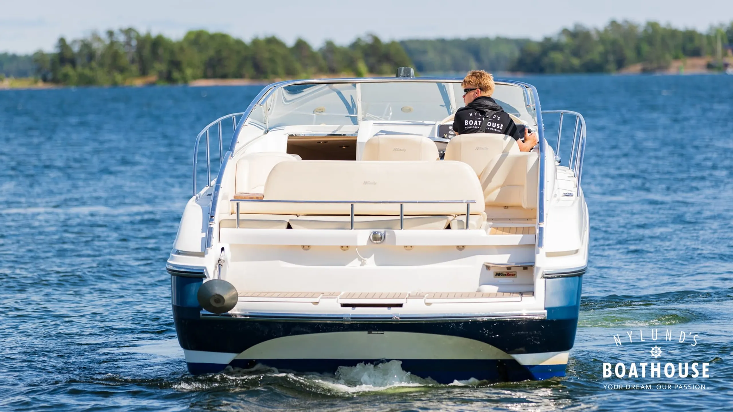 Windy 32 GT - Image 15