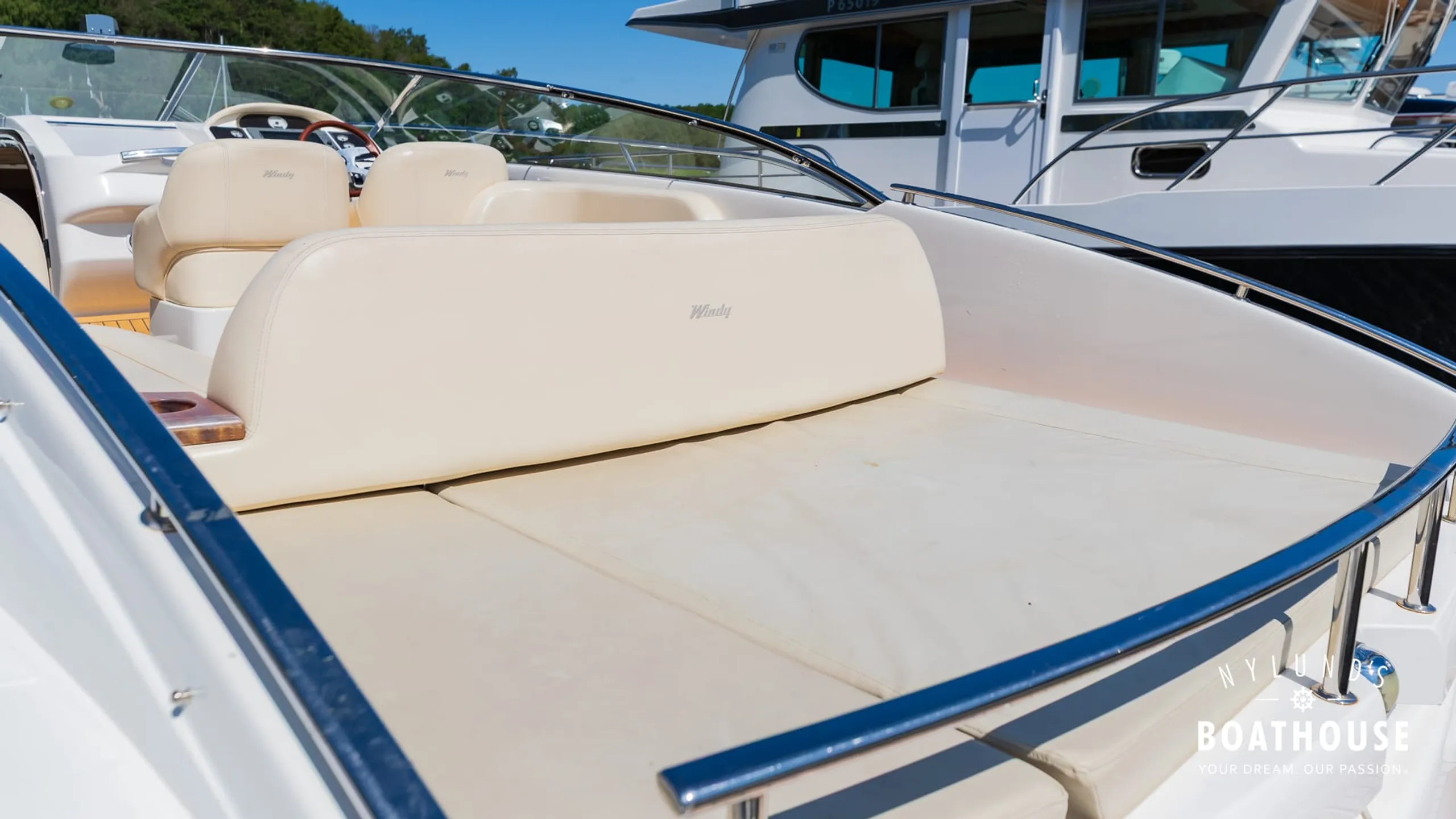 Windy 32 GT - Image 22