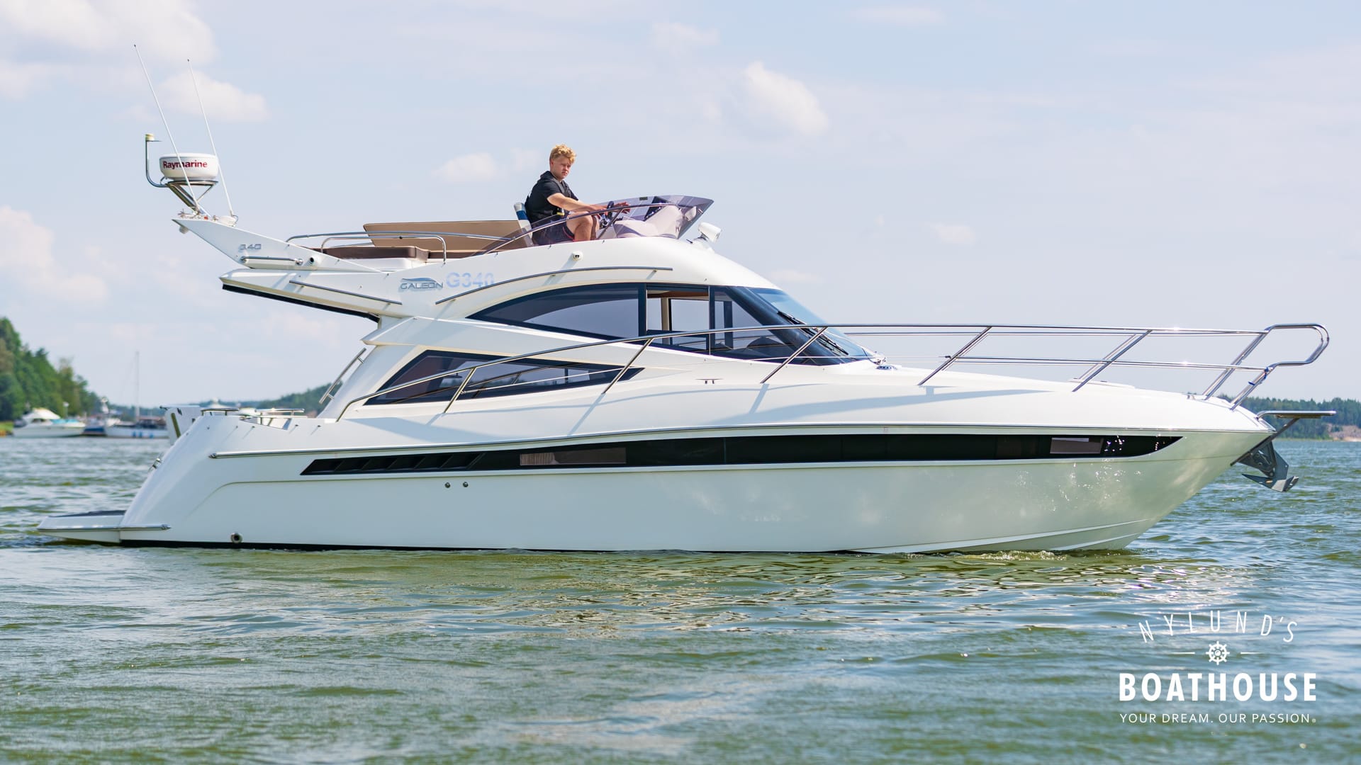 Galeon  340 Fly