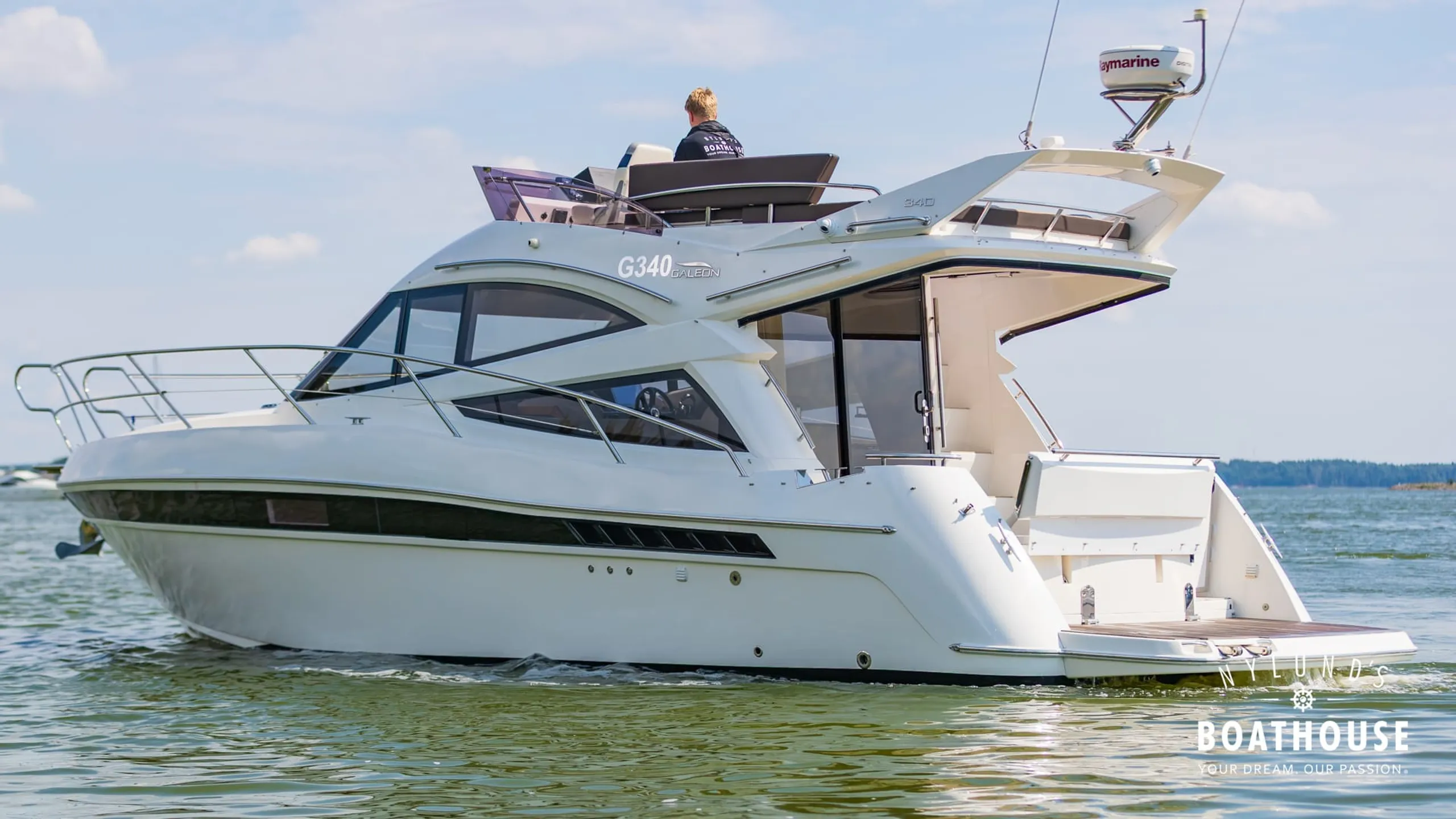 Galeon 340 Fly - Image 9