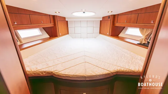 Galeon 340 Fly