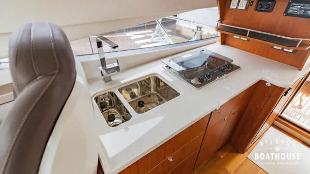 Galeon 340 Fly