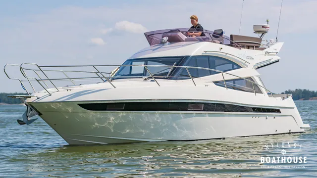 Galeon 340 Fly