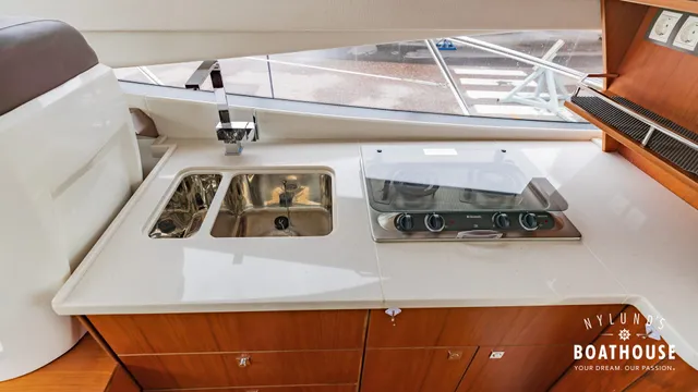 Galeon 340 Fly