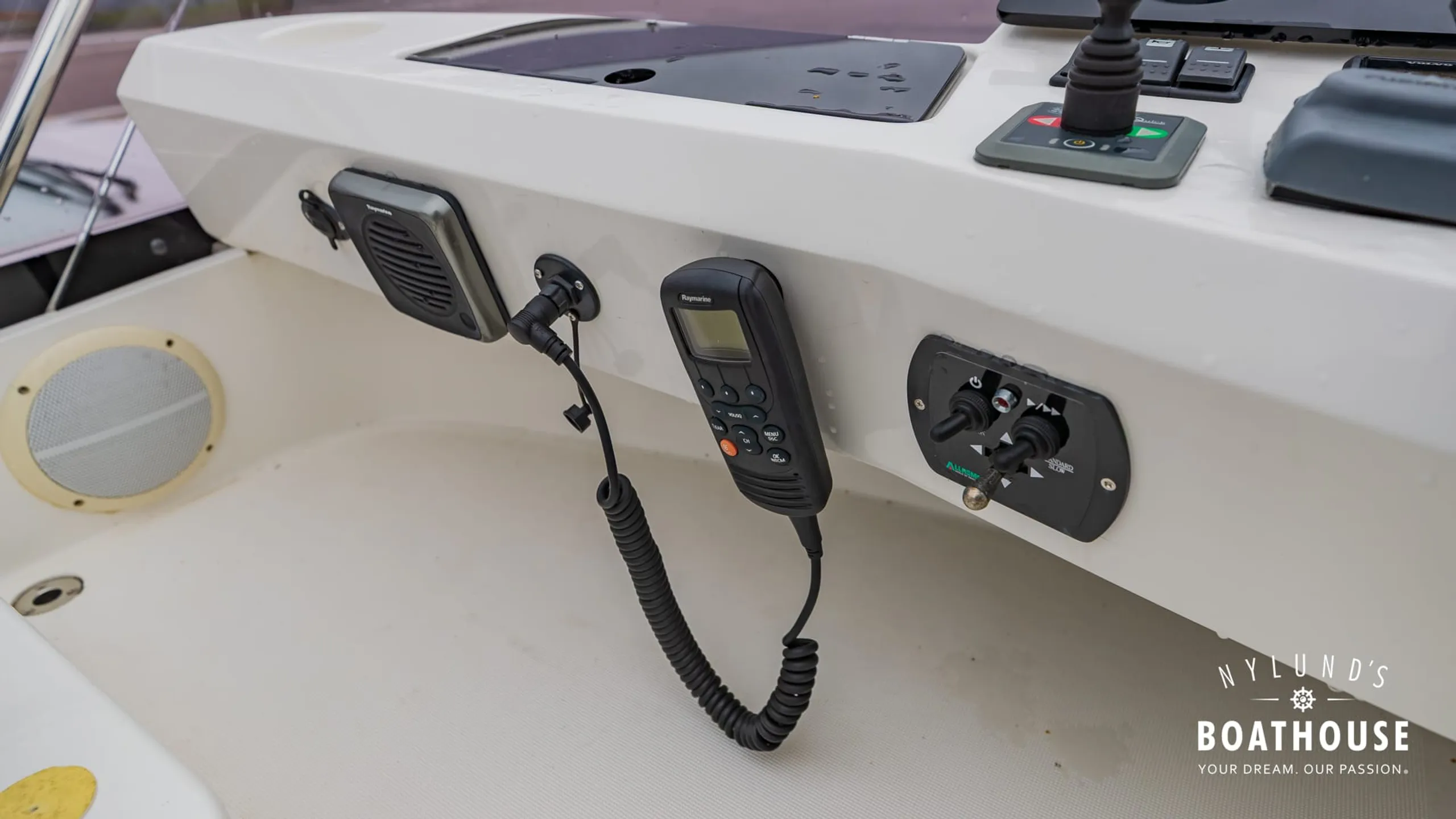 Galeon 340 Fly - Image 68