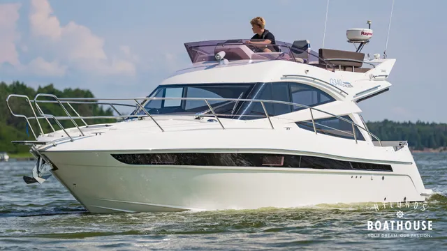 Galeon 340 Fly