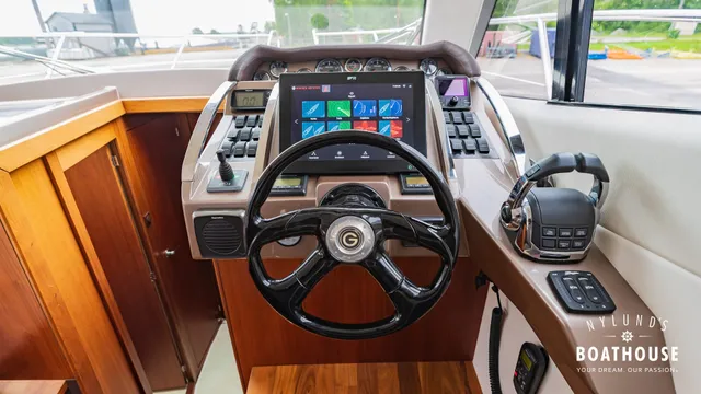 Galeon 340 Fly