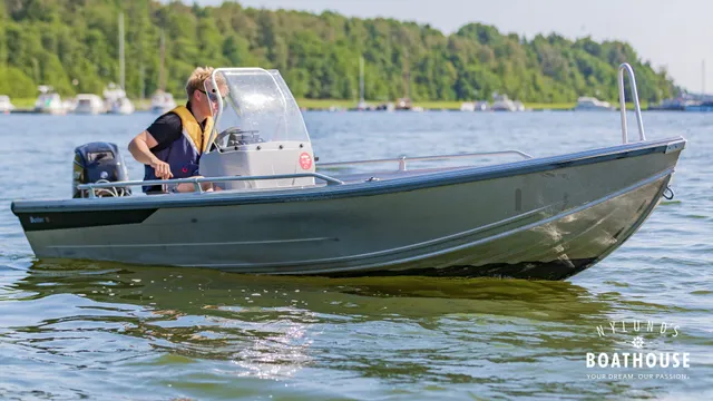 Buster S1 - Image 36