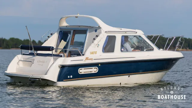 Yamarin 74 Cabin