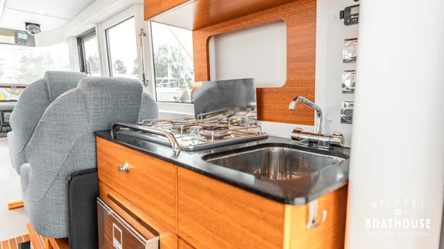 Paragon 31 Cabin