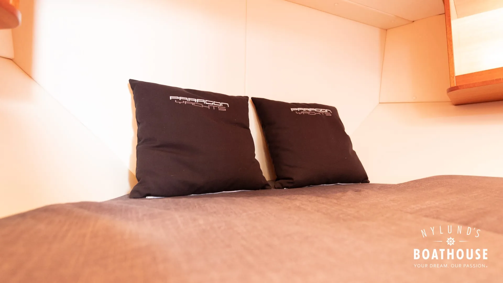 Paragon 31 Cabin - Image 86