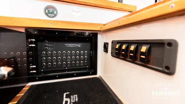 Paragon 31 Cabin