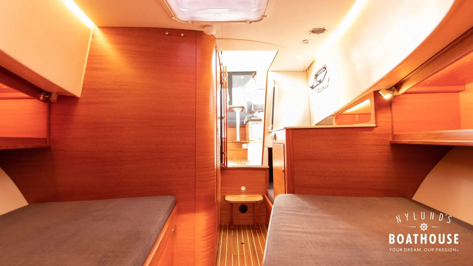 Paragon 31 Cabin - Image 91