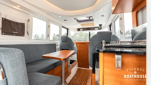 Paragon 31 Cabin