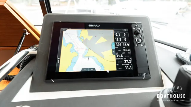 Paragon 31 Cabin