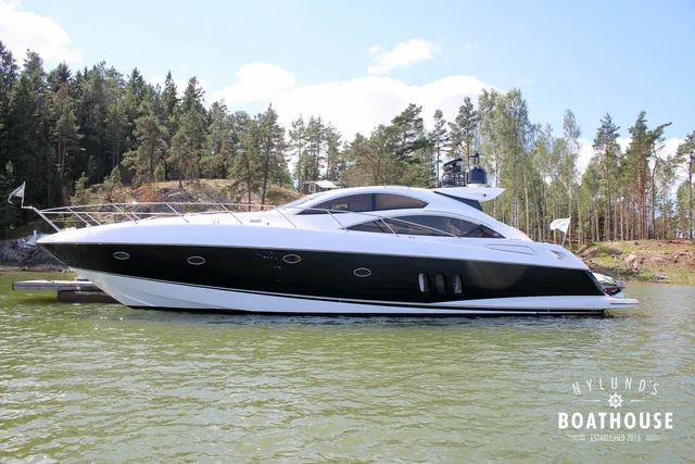 Sunseeker Predator 62