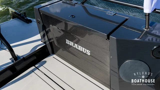 Axopar Brabus Shadow 800
