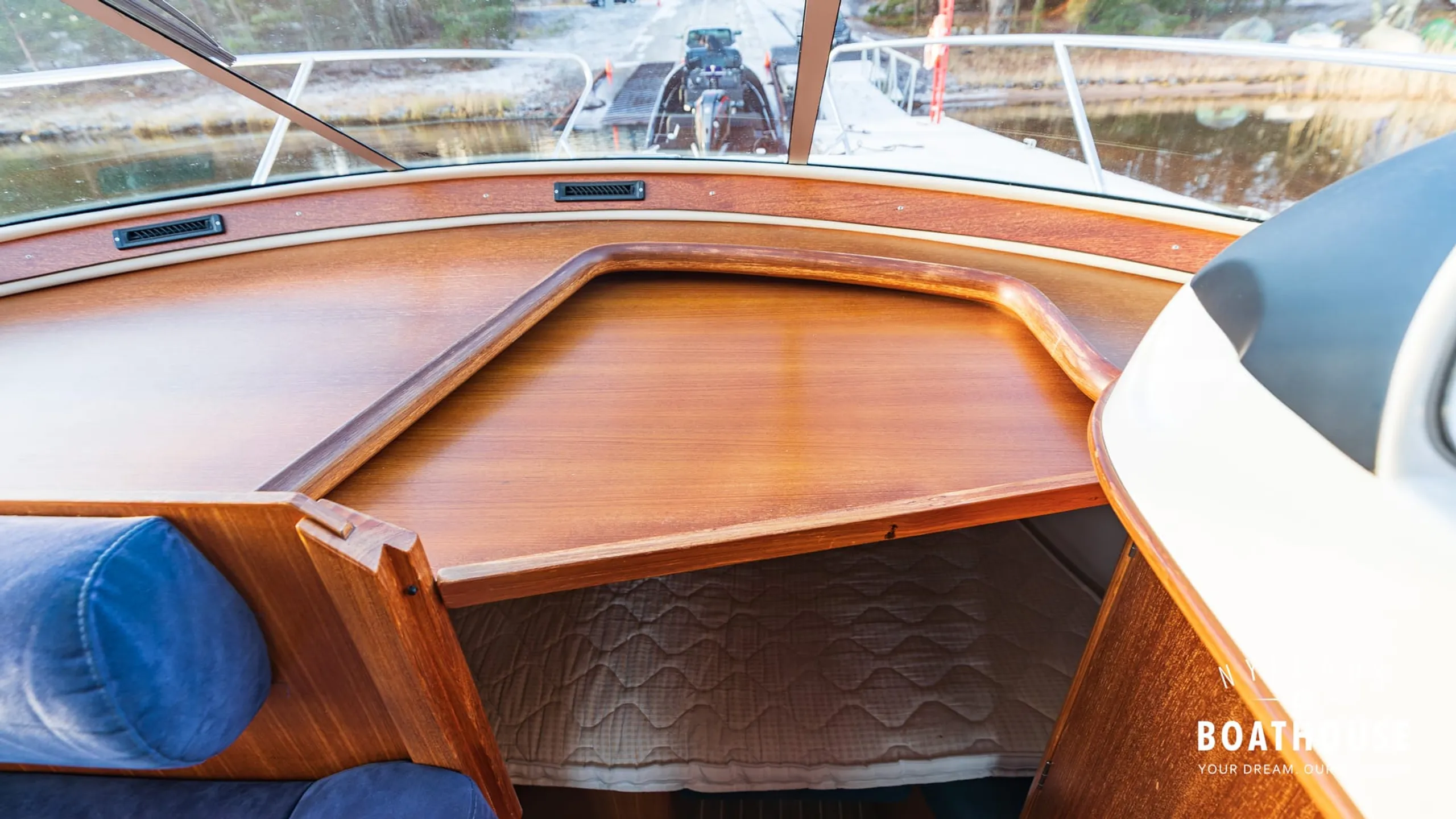Marino Shark 29 - Image 21