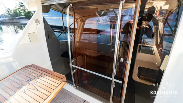 Marino  Shark 29 - Image 17