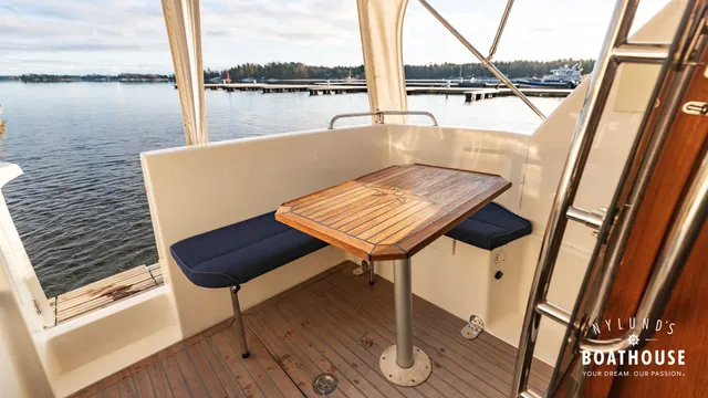 Marino  Shark 29 - Image 13