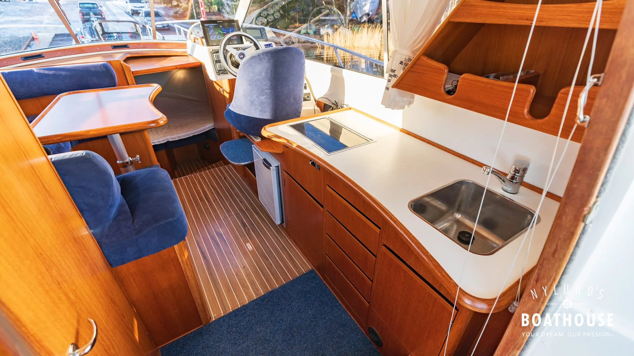 Marino Shark 29 - Image 25