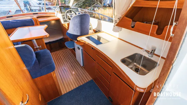 Marino  Shark 29 - Image 25