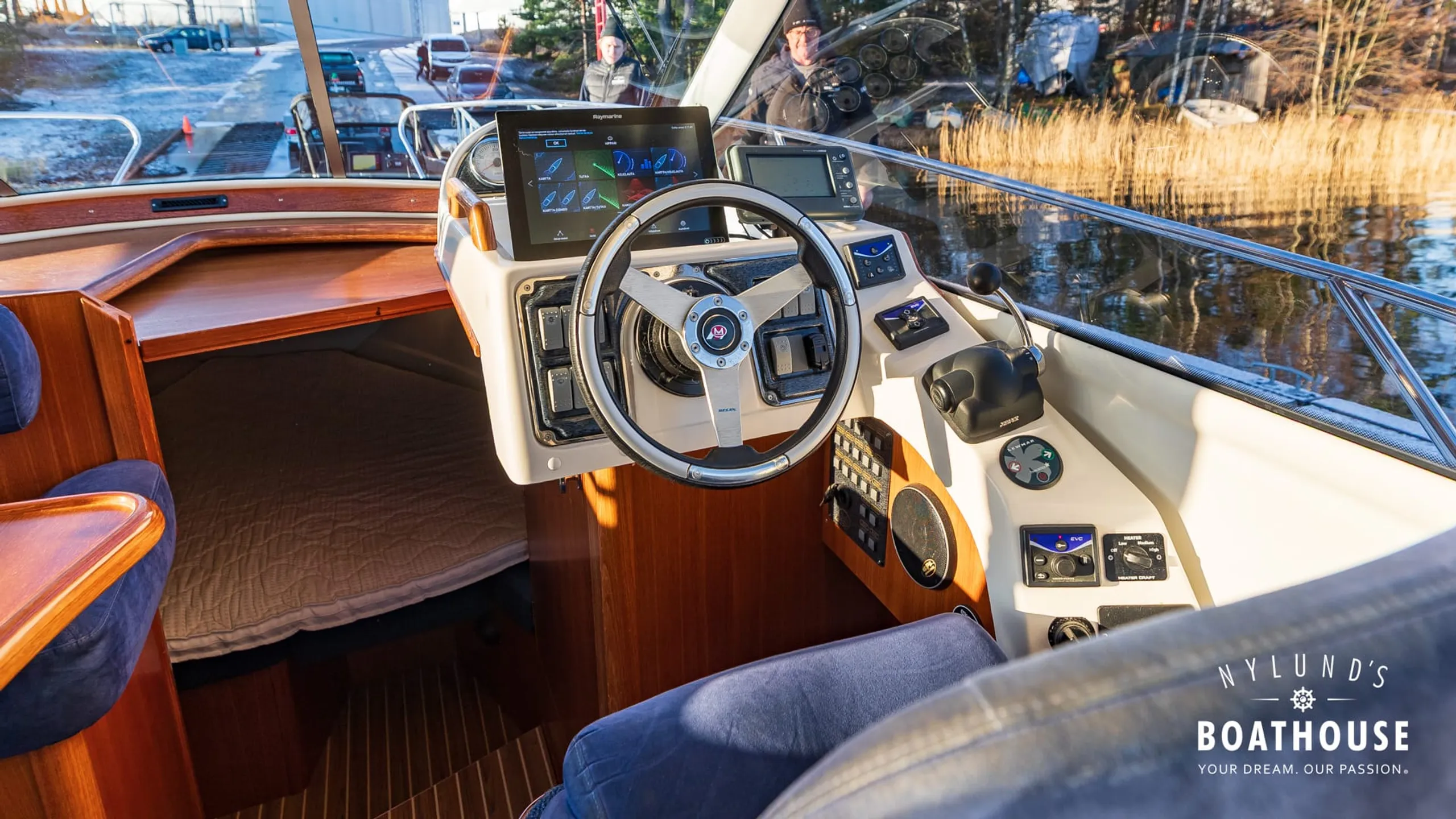 Marino Shark 29 - Image 23