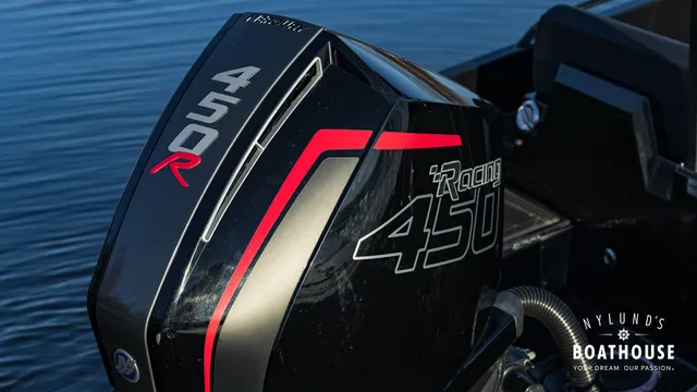 Iron 827 R — Ulkopuoli